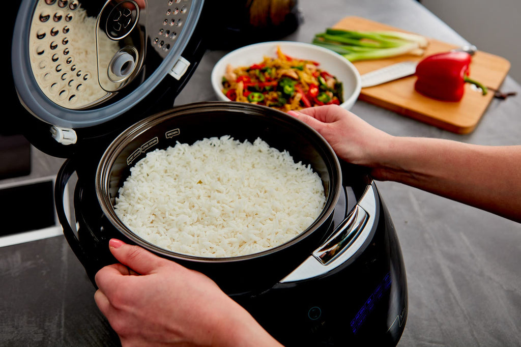 Yum Asia Sakura Cuiseur à riz avec bol en céramique et logique floue avancée, (8 tasses, 1,5 litre), 6 fonctions de cuisson du riz, 6 fonctions multic