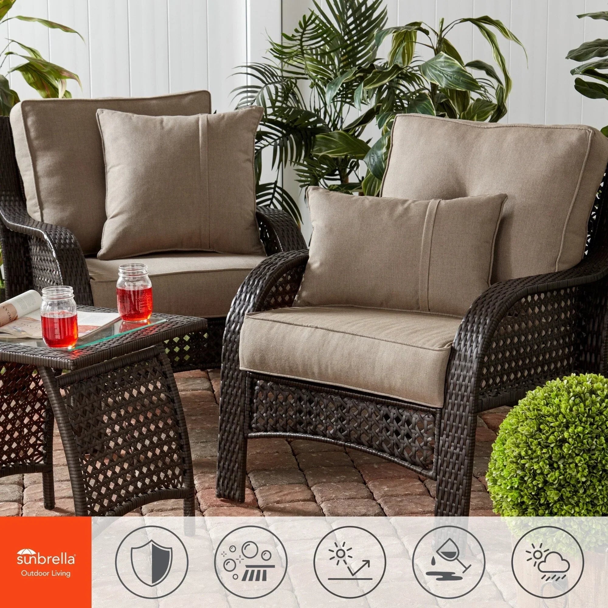 Ensemble de deux coussins d'extérieur haut de gamme Sunbrella pour assise profonde