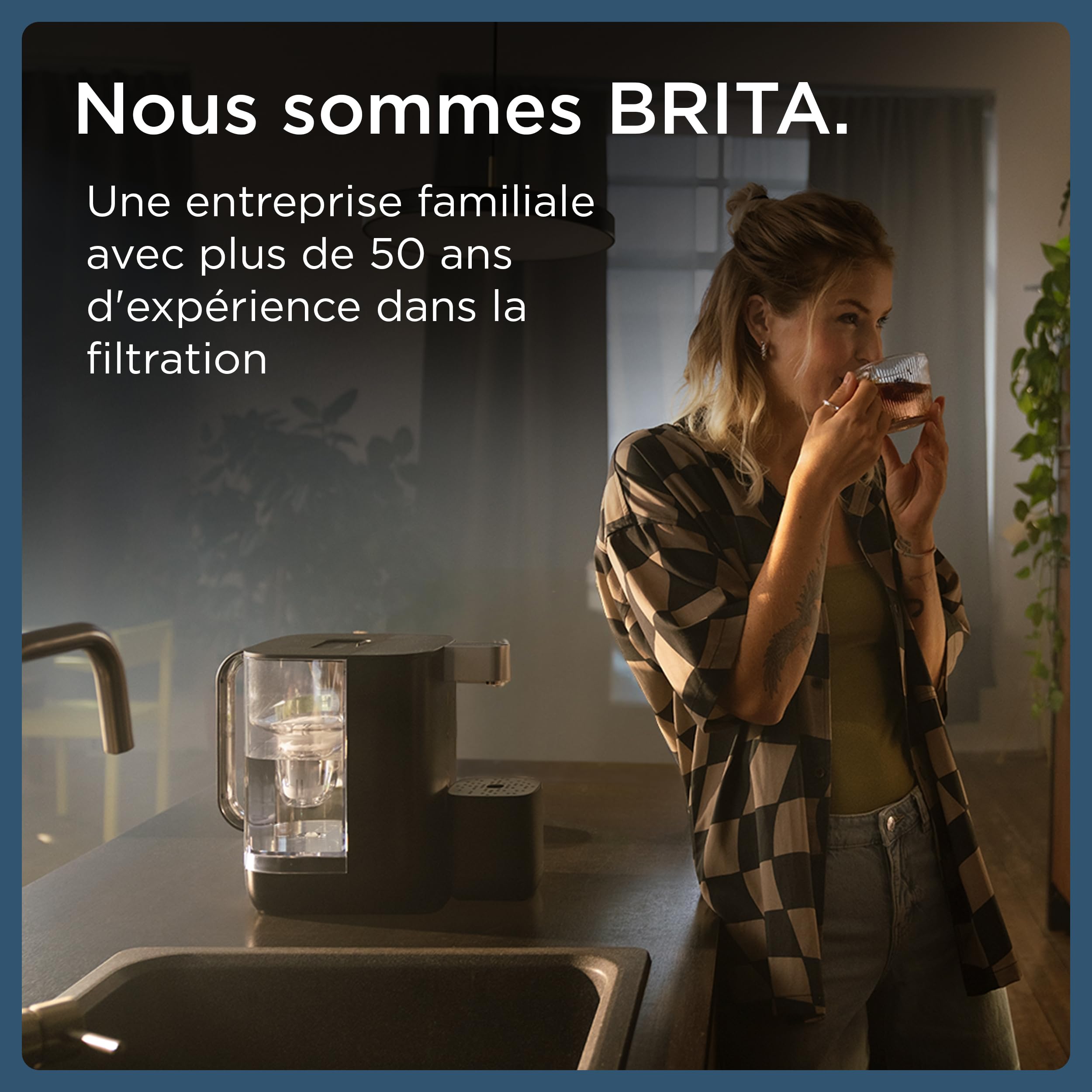 BRITA Cube Distributeur d'eau fitlrée (4.0 L) différentes températures & tailles de contenants pré-enregistrés, technologie UV-C & filtre à eau MAXTRA